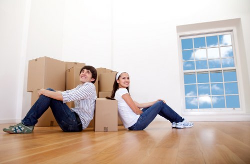 Packing and organizing boxes for short-term storage